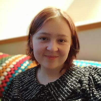 Profile Photo of Holly