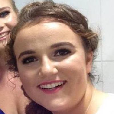 English, Classical Studies, Maths and Physics Tutor Profile Photo of Victoria Victoria's Profile Photo