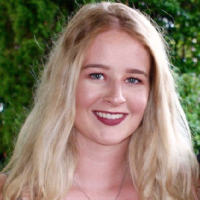 Economics, English, Science, Biology, Chemistry and Physics Tutor Profile Photo of Lizzie Lizzie's Profile Photo